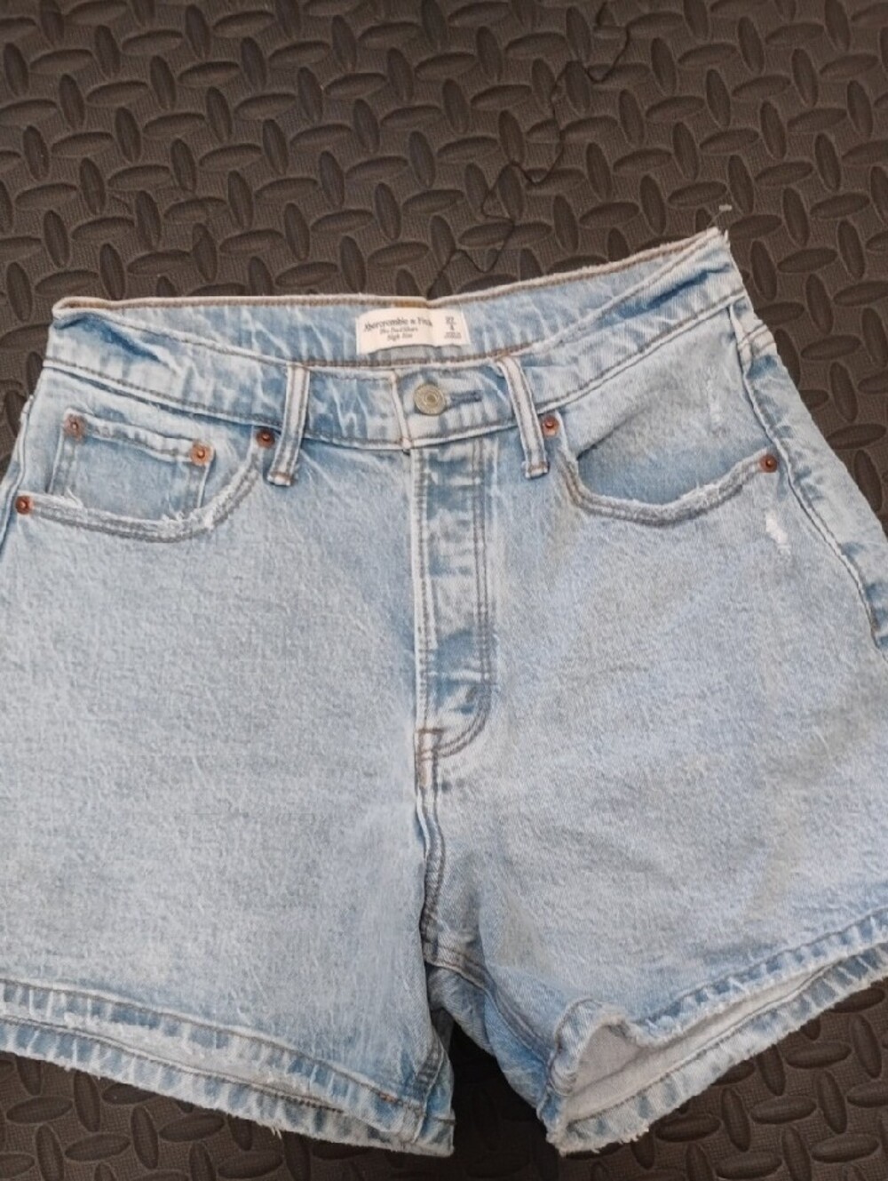 Abercrombie & Fitch Light Blue Denim High-Waist Women’s Shorts - Picture 5 of 8